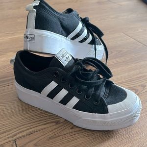 Adidas platform nizza
